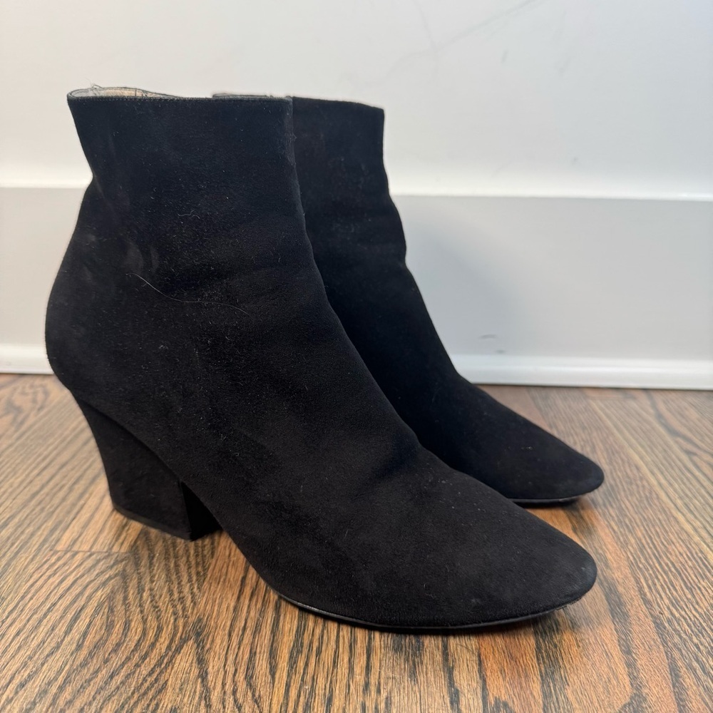Salvatore Ferragamo Shirin black suede ankle boots size 10